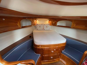 MAHALIA 20 22. Oversized centerline berth