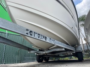 2004 Century 2300 Center Console 6 