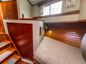 TALLULAH 13 Forward Stateroom Port
