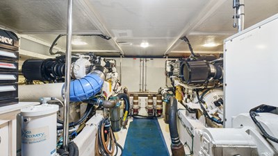 ER 41 42_2000 65ft Pacific Mariner 65 ER