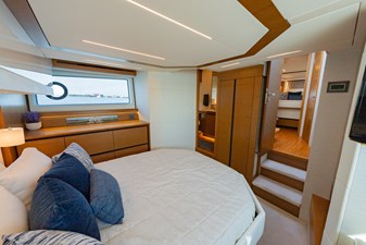 BACCHUS 17 Owner's Stateroom