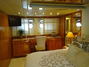 ALCHEMIST 11 Master Stateroom