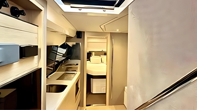 2018 Azimut Verve 40ft 21 40 ft 2018 Azimut Verve 40  (22)