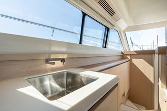 2018 Beneteau Monte Carlo MC4 14 