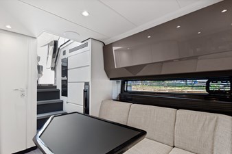 - 21 22_2022 47ft Azimut Verve 47