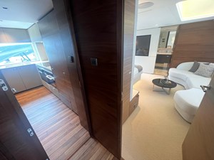 LEILANI 41 Princess Y95  Main Deck Owner Cabin