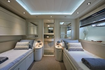 CAMARIK 41 Ferretti112-049