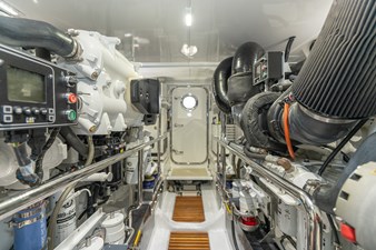 PARAIBA 45 Engine room looking Aft