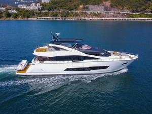 Sunseeker 86 Yacht 13 