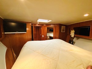 The Motley Crew 56 57_2003 57ft Navigator THE MOTLEY CREW