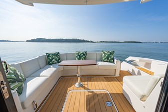 BACCHUS 21 Aft Deck Seating