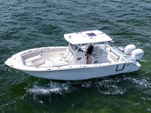 Sea Fox 328 Commander 15 32' Sea Fox _ Drone-15