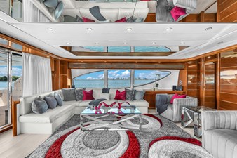Ferretti Yachts Custom Line 94 17 