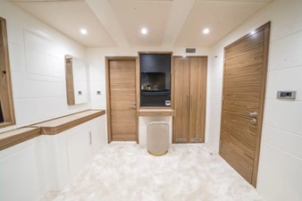 39,1 M CUSTOM BUILD MOTOR YACHT 26 Deep Water 37
