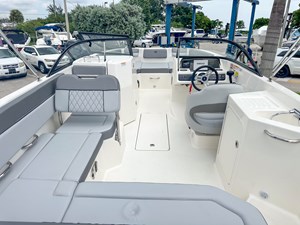 Bayliner DX2200 13 