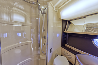 Neena 39 40_2015 64ft Azimut 64 Flybridge NEENA