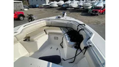 2021 Boston Whaler 250 Outrage  7 