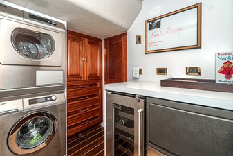 Nauti N Nice 38 