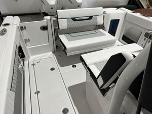 2024 Blackfin 302CC 15 