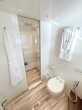 C-Daze 20 2020 SANLORENZO SL86 VIP SHOWER