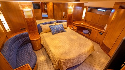 UNBRIDLED 64 DSC00559