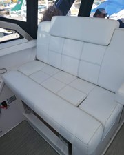 Cruisers Yachts 39 Express Coupe 24 25
