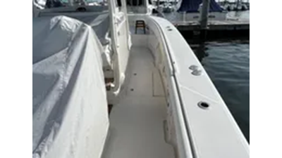 2020 Jupiter 34 Center Console 12 