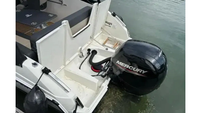 Parker 630 Day Cruiser 7 8Parker 630 DC Lazaret