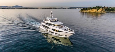 BEAUTE 1 Majesty Yacht 120 (BEAUTY)