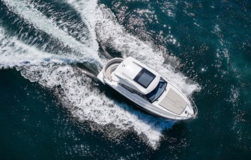 SPIRIT 31 HT INBOARD 9 