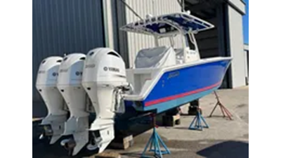 2020 Jupiter 34 Center Console 8 