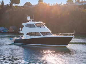 BLUE SKY *Name Reserved 65 Starboard Profile