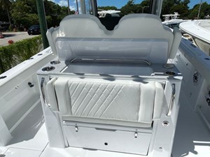 2025 Everglades 315CC 14 