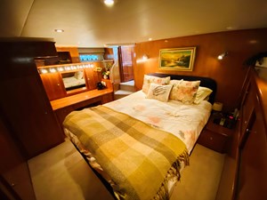 The Motley Crew 66 67_2003 57ft Navigator THE MOTLEY CREW