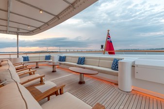LAUREL 9 LAUREL 240'/73.15m Delta 2006/2014 Motor Yacht: Bridge Deck Seating