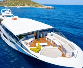  42 M STEEL  MOTOR YACHT 10 