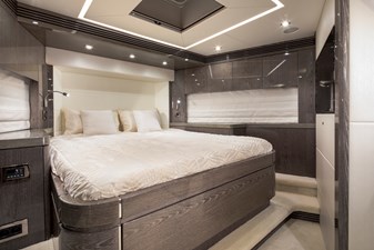 SUNSEEKER 75 YACHT 38 