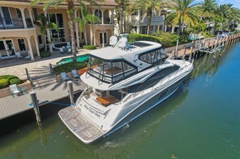 - 6 7_2018 59ft Sea Ray L590 Flybridge
