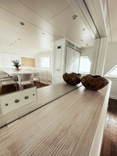 LAZIZA 36 Dining - Lobby