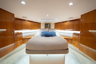 VENTURA 52 VIP Stateroom Forward  