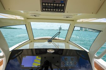 2022 Scout 330 LXF 28 
