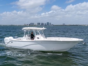 Sea Fox 328 Commander 24 32' Sea Fox _ Drone-24