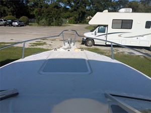 21' Wellcraft 2004 V 21 8 