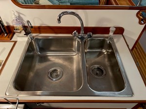 TRILLIUM 12 Double Stainless Galley Sink