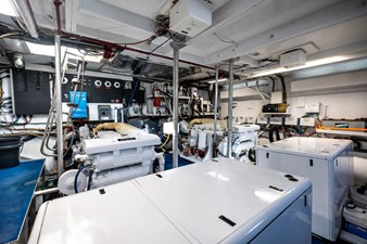 CAVALIER 28 Engine Room