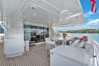 Ferretti Yachts Custom Line 94 9 