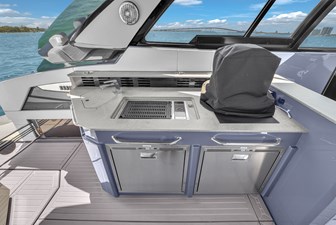 Cruisers Yachts 42 GLS OB 57 42' Yacht Cruisers GLS-57