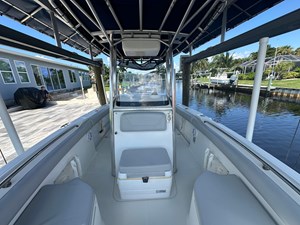 2010 Boston Whaler 220 Outrage 9 