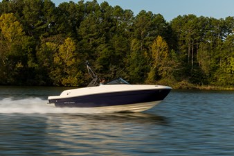 Bayliner VR4 8 