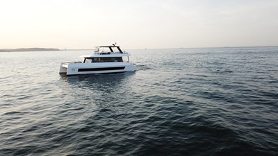 ARCTIC MOON 22 DJI_0556